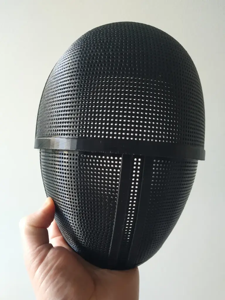 قناع لعبة الحبار ٢