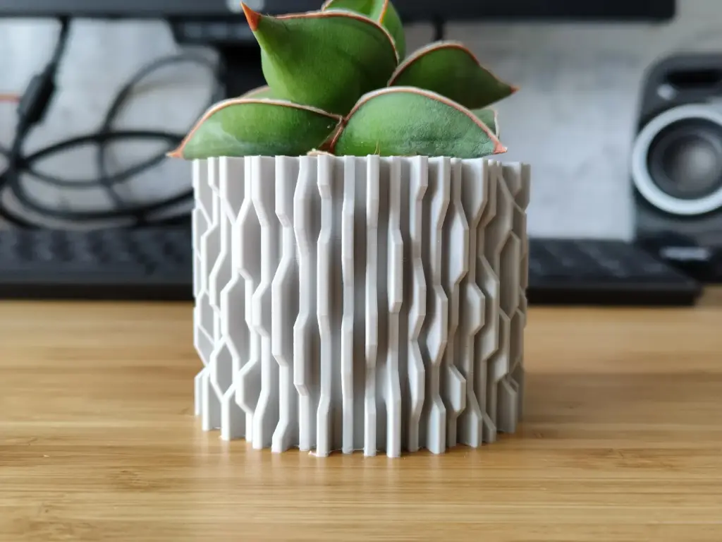 حوض نبات عصري