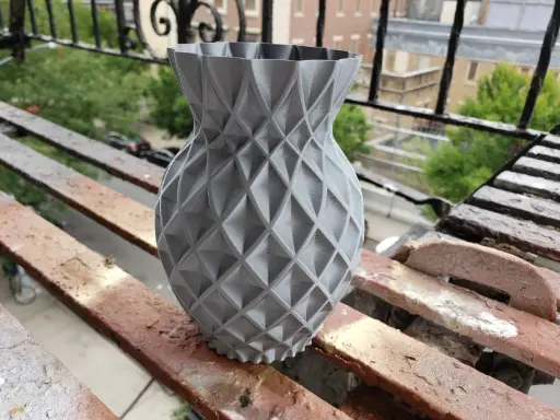 [Twisted Pineapple Vase] مزهرية فنية