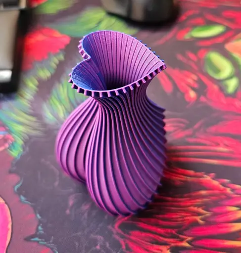 [Heart Vase - Love Vase] مزهرية فنية